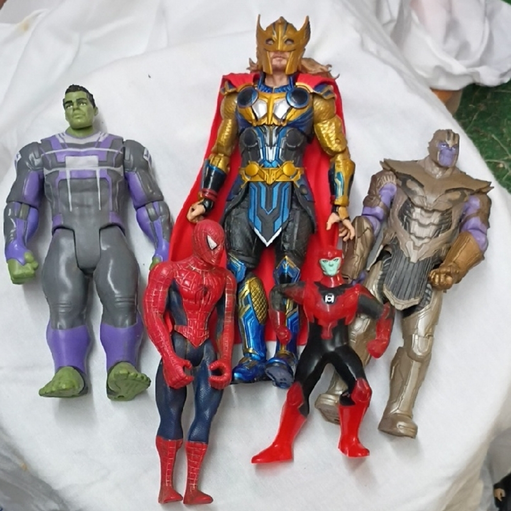 Marvel Superhero Action Figures - Red, Blue, Gold, Purple